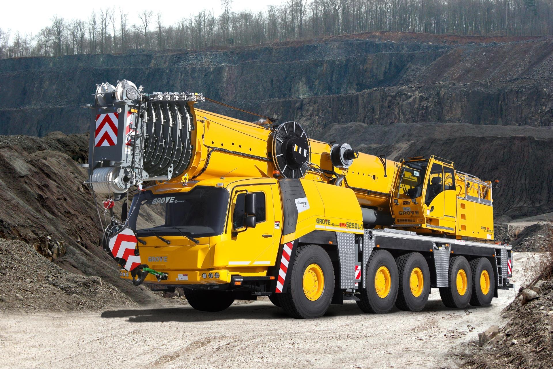 Terrain Crane